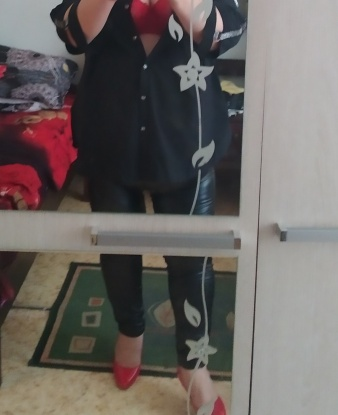 В Москве я сделаю все, чтобы ты получил максимум удовольствия. Мои услуги включают классический и оральный секс, массаж, стриптиз и многое другое. Я открыта для экспериментов и готова пойти на встречу твоим самым смелым желаниям. У меня есть отличные отзывы от довольных клиентов. Посмотри мои фото и убедись в моей красоте и сексуальности. Не упусти шанс провести незабываемое время со мной! 💋🔥 8412, 49 лет